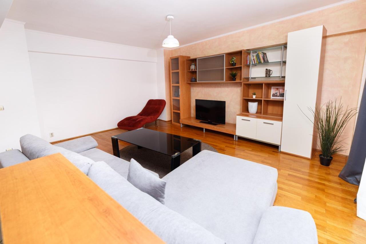 Color Apartments Unirii 14 Blv Bukares Bagian luar foto